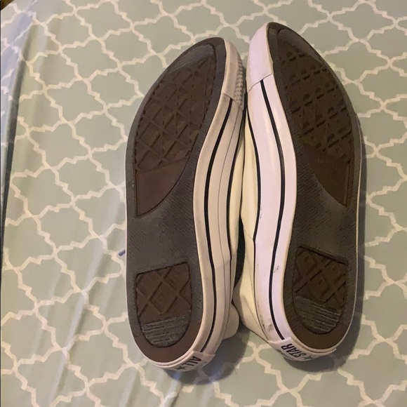 White converse - Picture 5 of 5